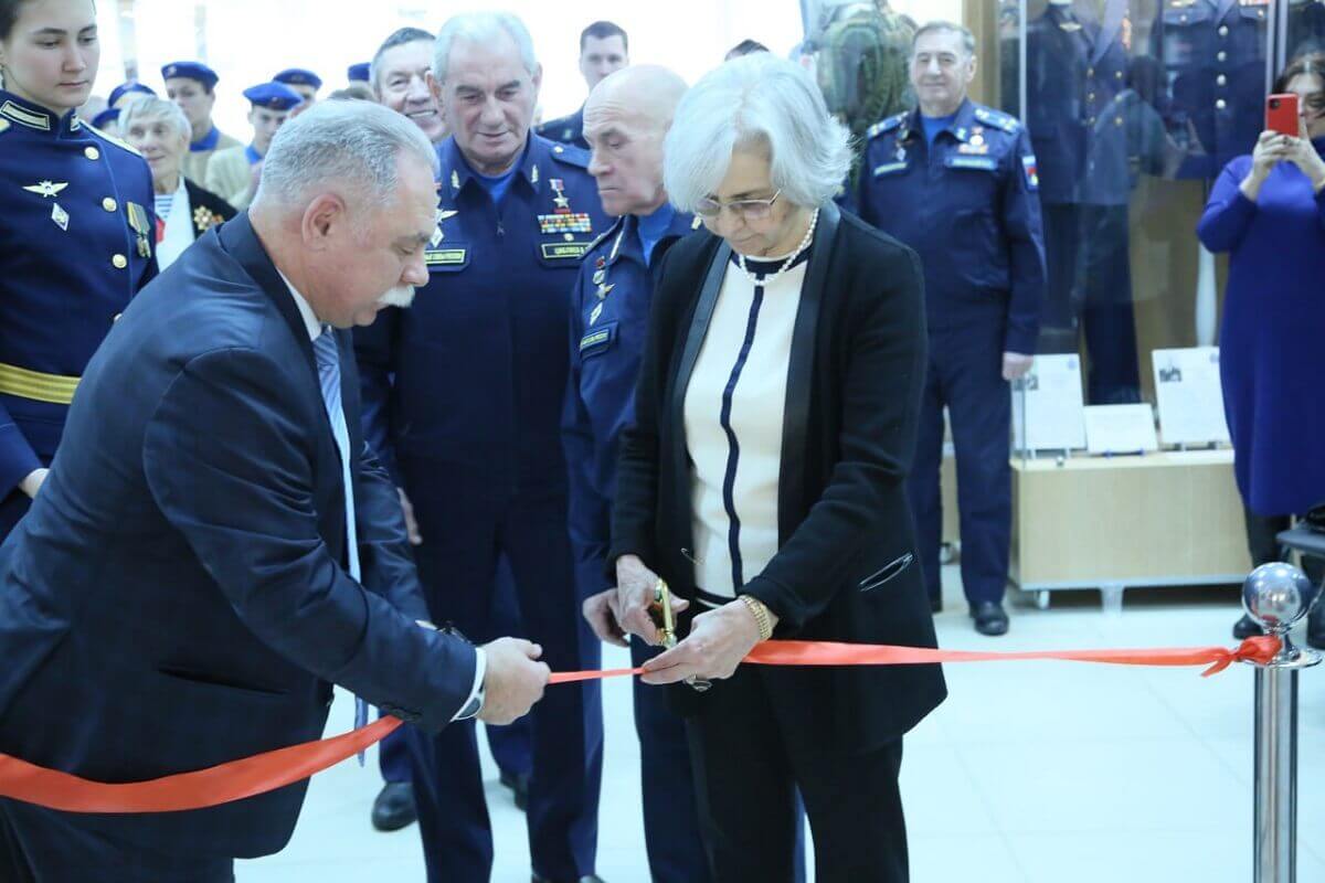 Открытие мемориальной комнаты маршала Шапочникова